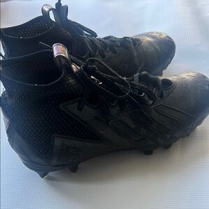 Adidas used Freak 23 men’s football cleats size 8